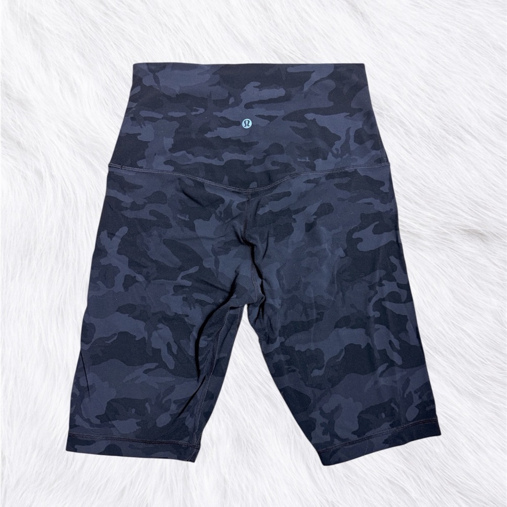 Lululemon align black camo high rise shorts size 8